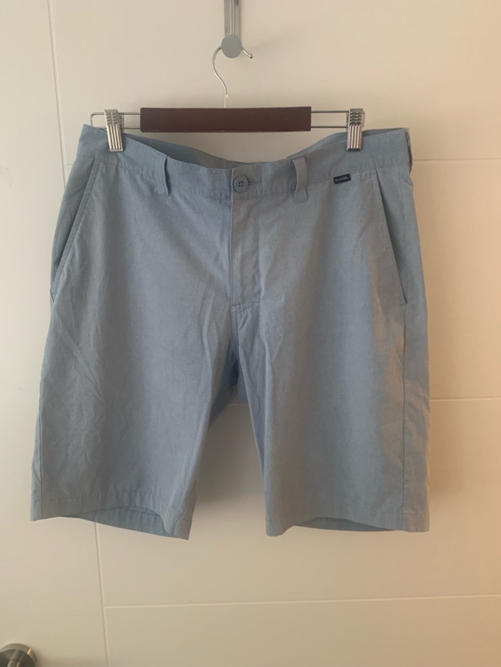 Travis Mathew Light Blue Flat Front Shorts A13